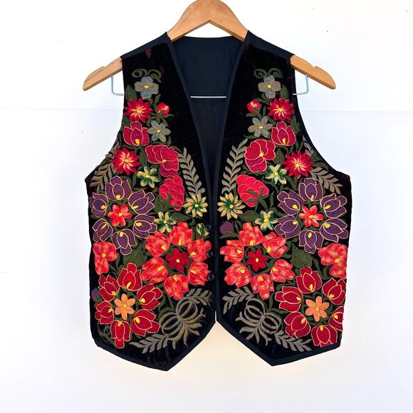 Vintage Handmade Guatemalan Handmade Embroidered Red Floral Vest Medium - Picture 2 of 8